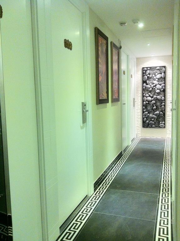 Seasons Hotel Hong Kong Exterior foto